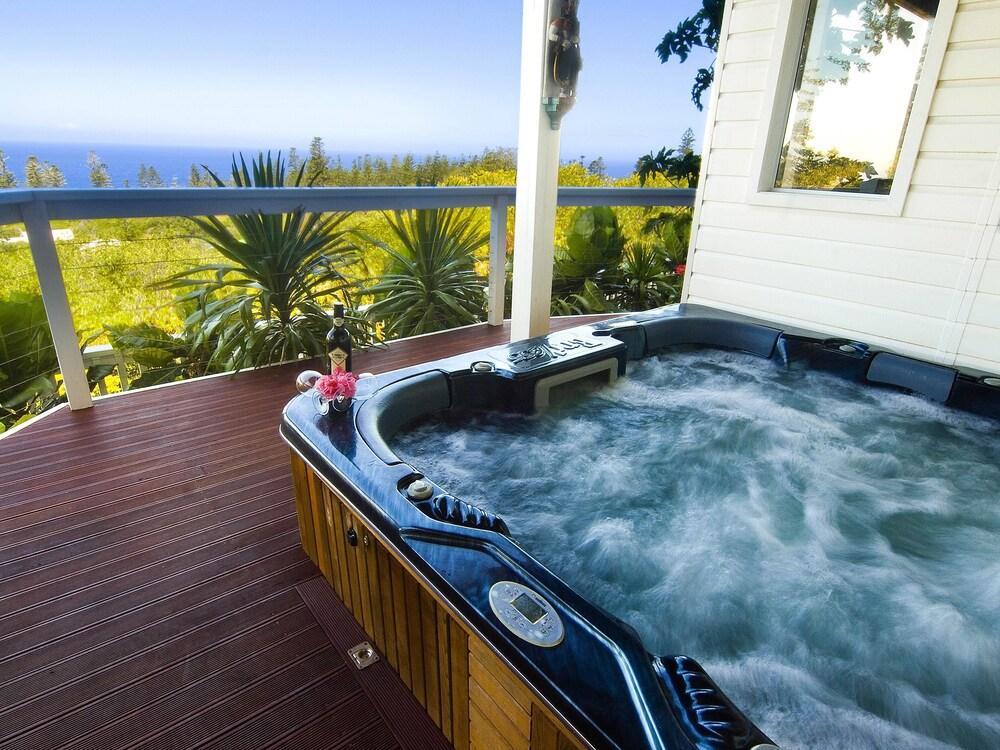 Cumberland Resort & Spa Burnt Pine Eksteriør billede
